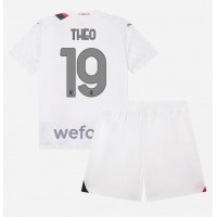 Dětský fotbalový dres AC Milan Theo Hernandez #19 2023-24 Venkovní Krátký Rukáv (+ trenýrky)